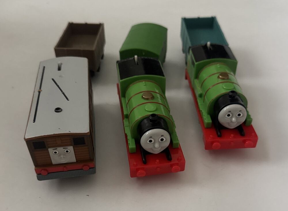 Thomas & Friends TrackMaster Motorized Percy Train Engine Freight Lot